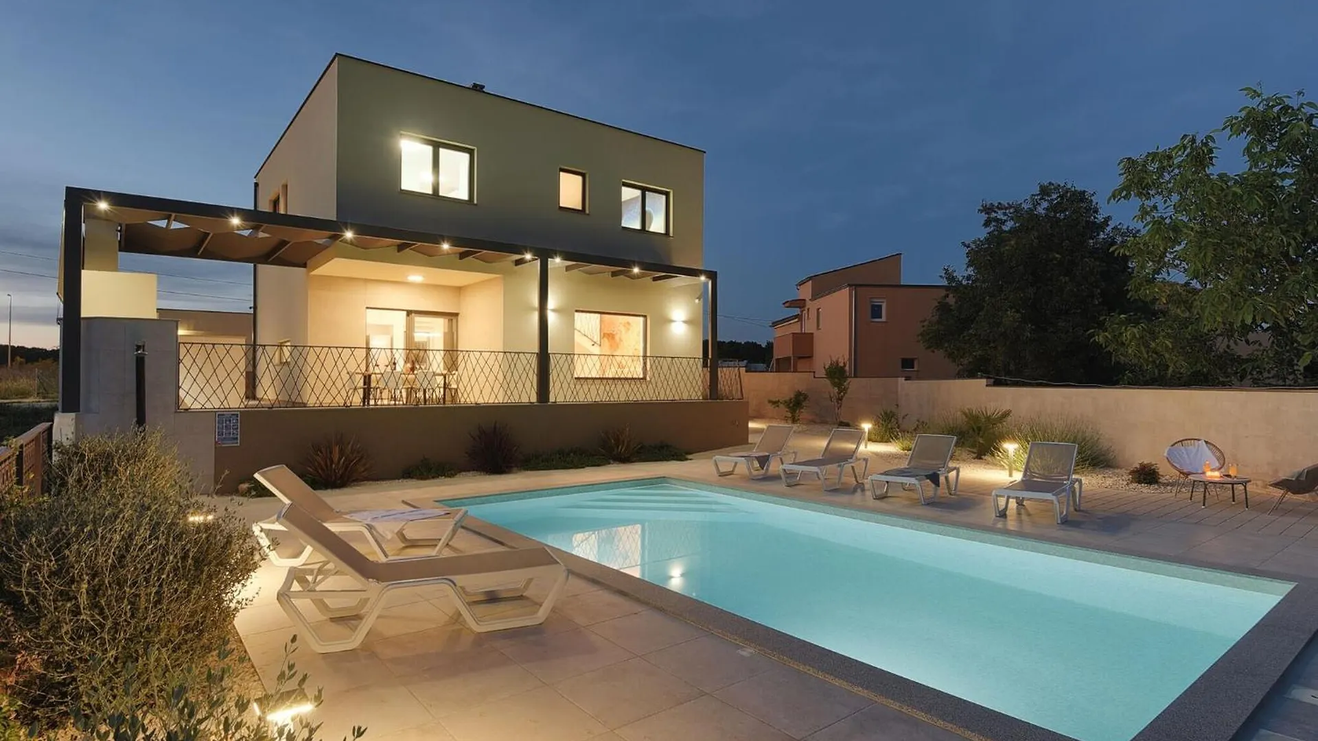 Beautiful Villa With Private Swimming Pool Pula